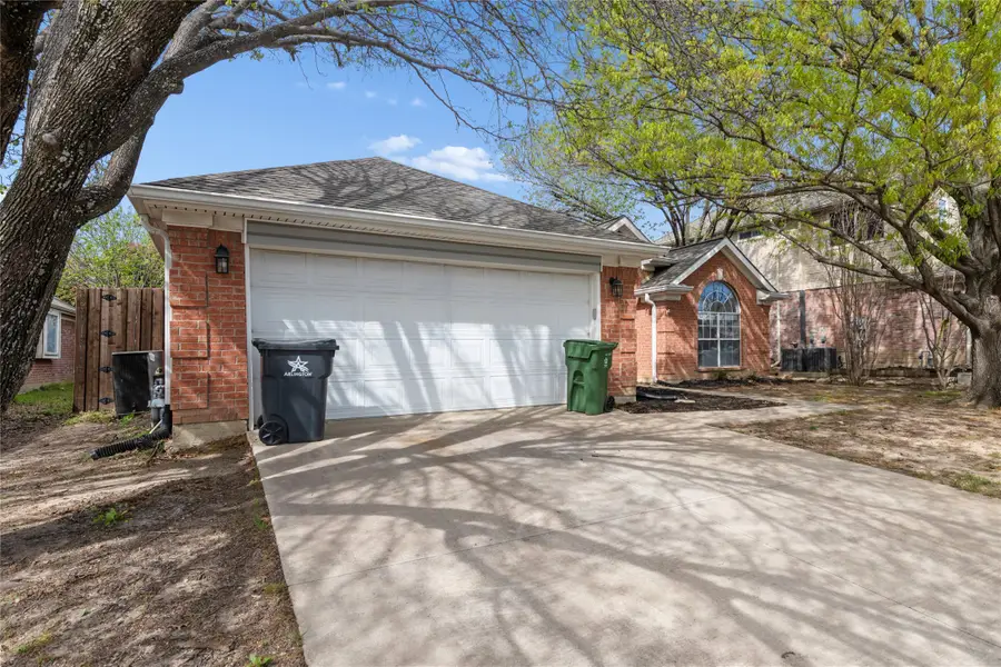 703 Turnstone Drive, Arlington, TX 76018 - #2