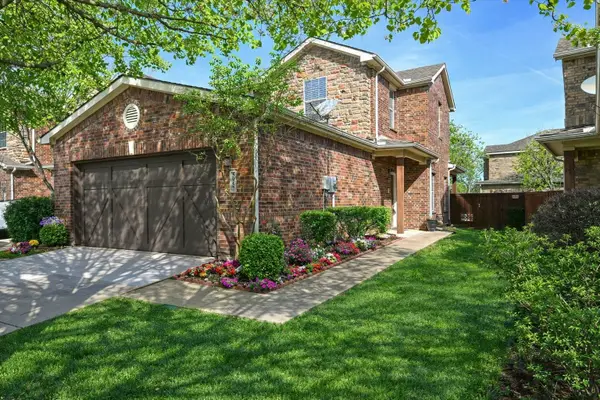 5957 Lost Valley Drive, The Colony, TX 75056