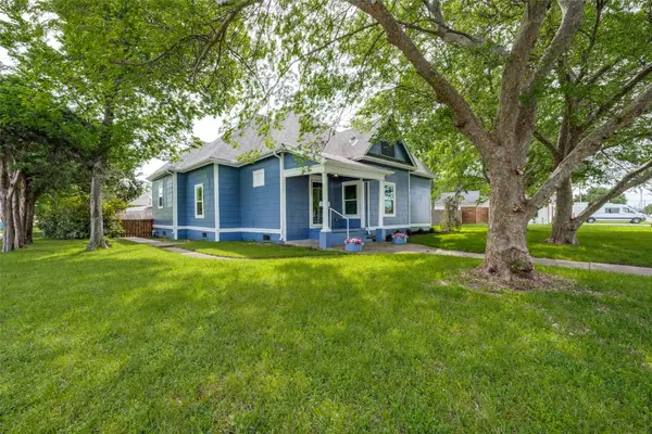 623 N Walnut Street, Sherman, TX 75090