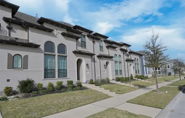 2421 Longspur Drive, Fort Worth, TX 76008