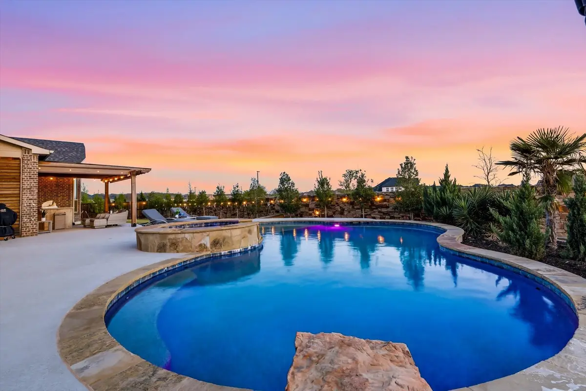 11713 Slumber Falls Drive, Justin Roanoke, TX 76226 - #1