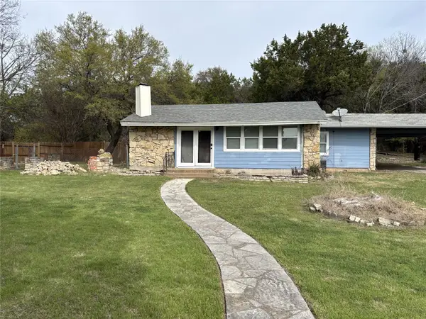 2816 Overview Road, Granbury, TX 76048