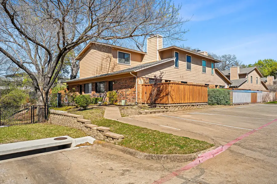 5744 Cedar Creek Drive, Benbrook, TX 76109 - #2