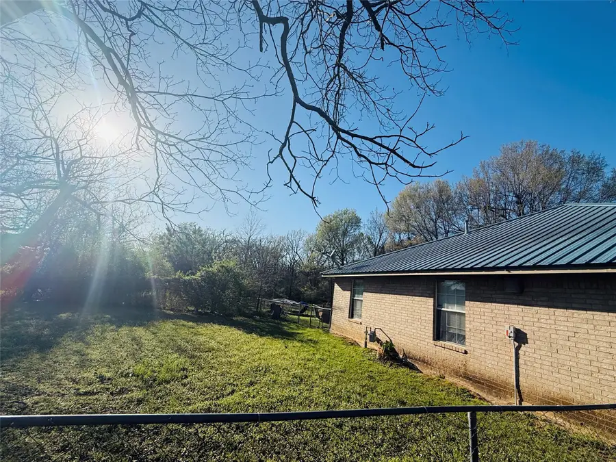 735 Anderson Road, Reno, TX 75462 - #2