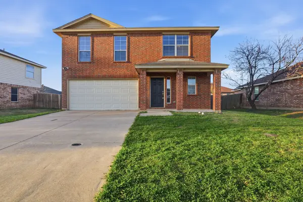 111 Maned Drive, Sanger, TX 76266