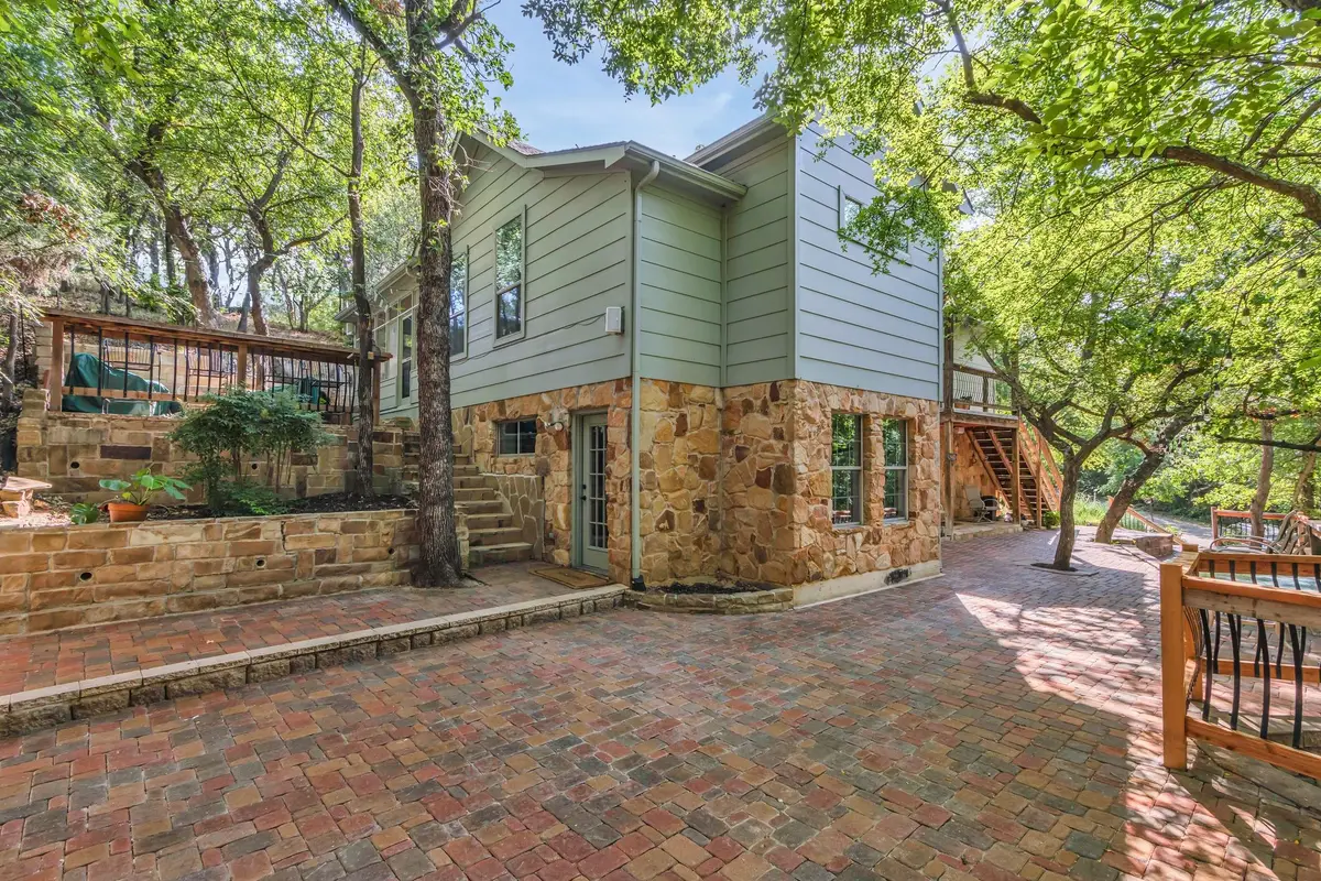 100 N Edgewater Drive, Highland Village, TX 75077 - #1