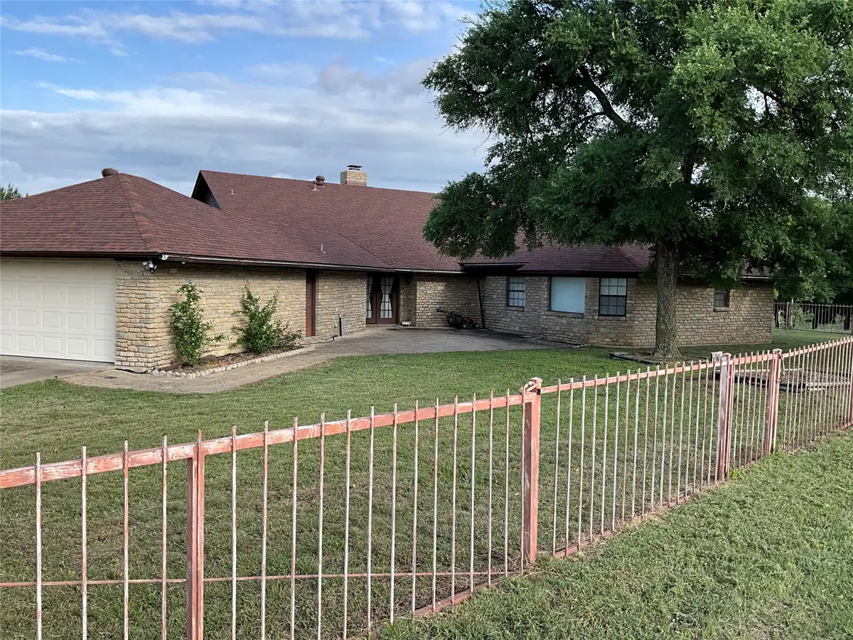 999 W Boynton St, Hamilton, TX 76531 - #1