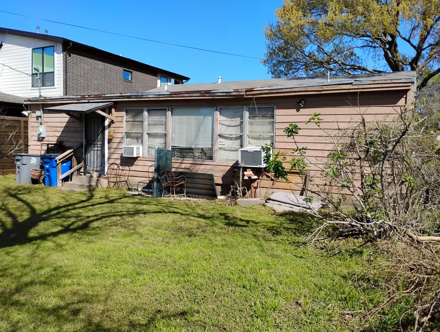 4822 Wateka Drive, Dallas, TX 75209 - #3