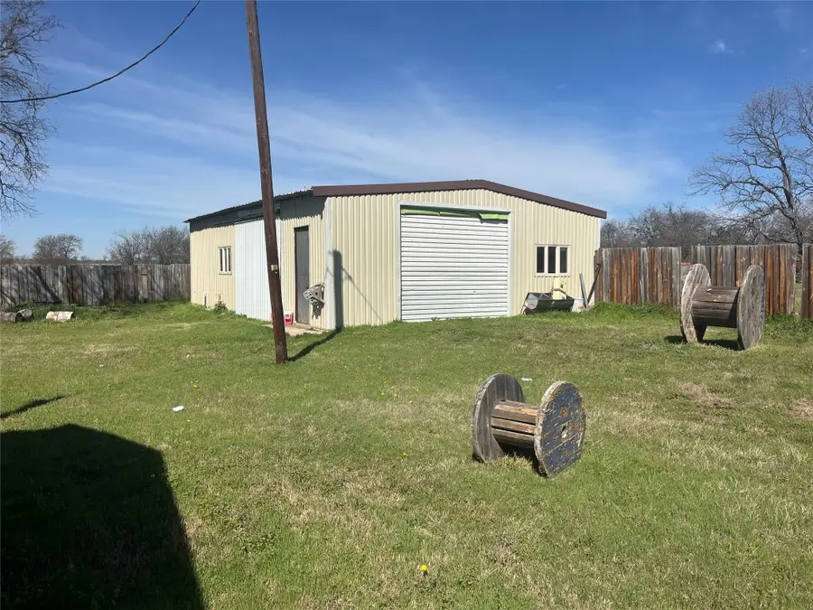 217 S Robinson Street, Myra, TX 76253 - #2