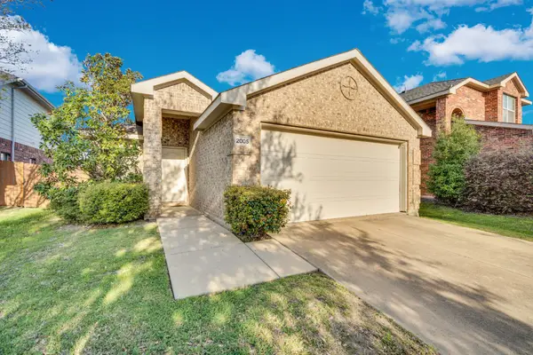 2005 Peony Street, Heartland, TX 75126