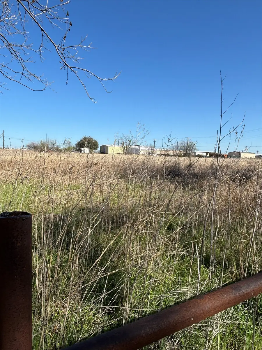 302 N Park Street, Granbury, TX 76048 - #2