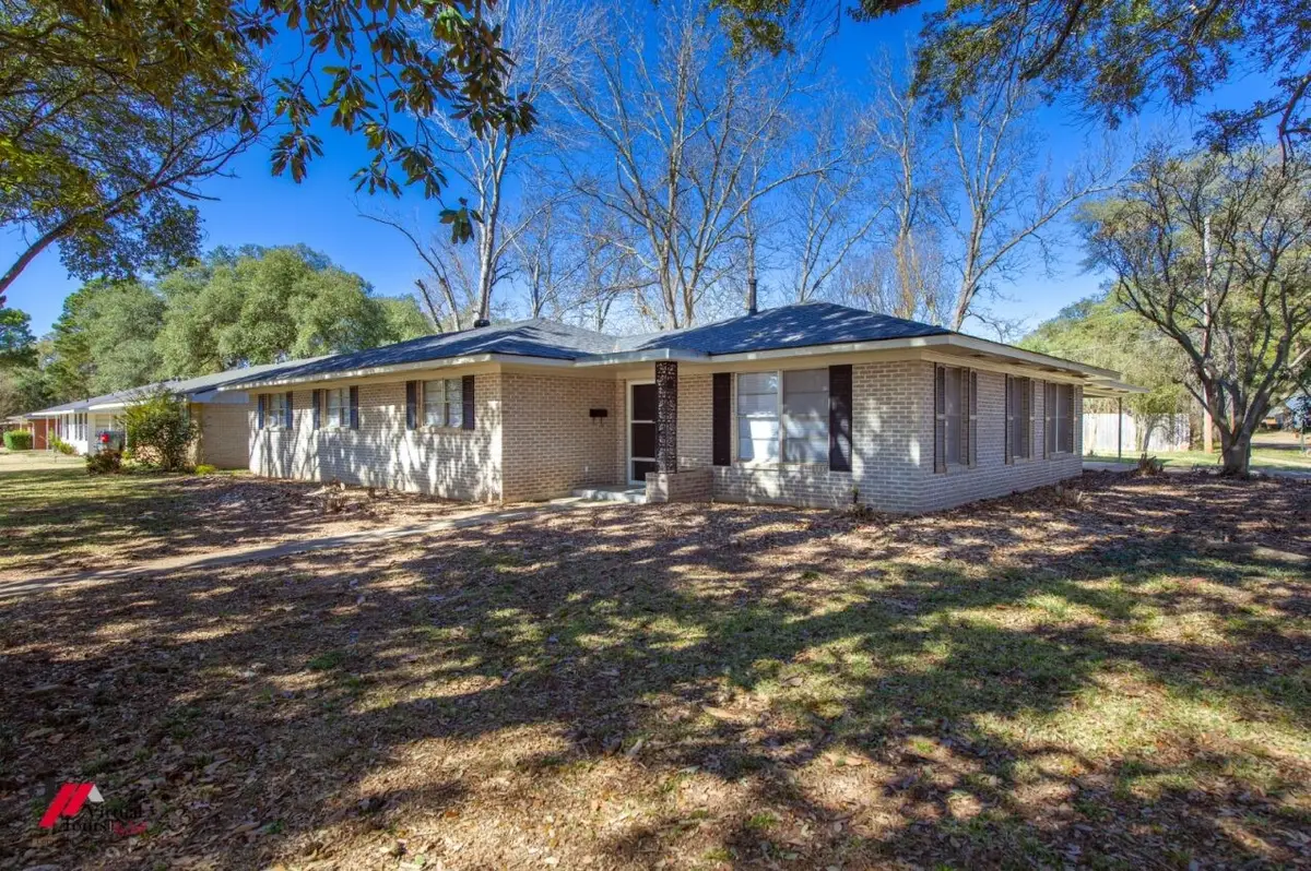 852 Natchez, Shreveport, LA 71105 - #1