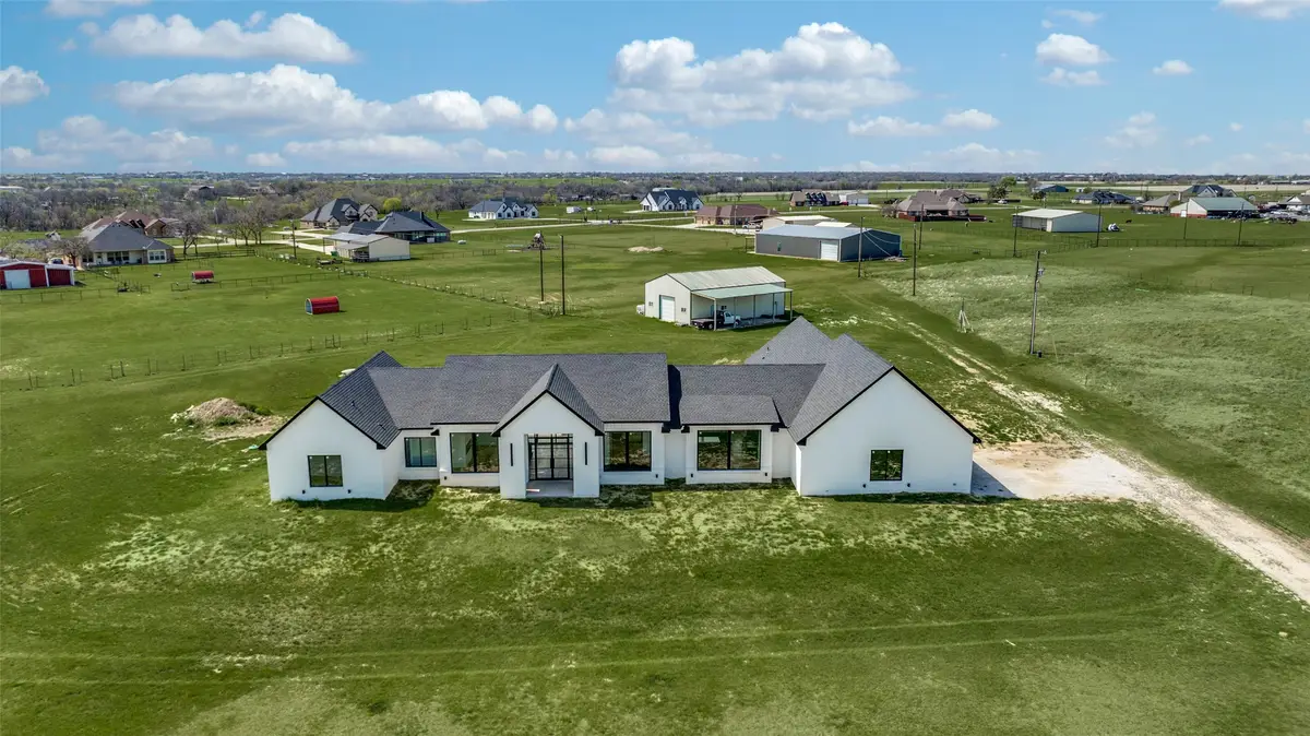 3871 Austin Circle, Sanger, TX 76266 - #1