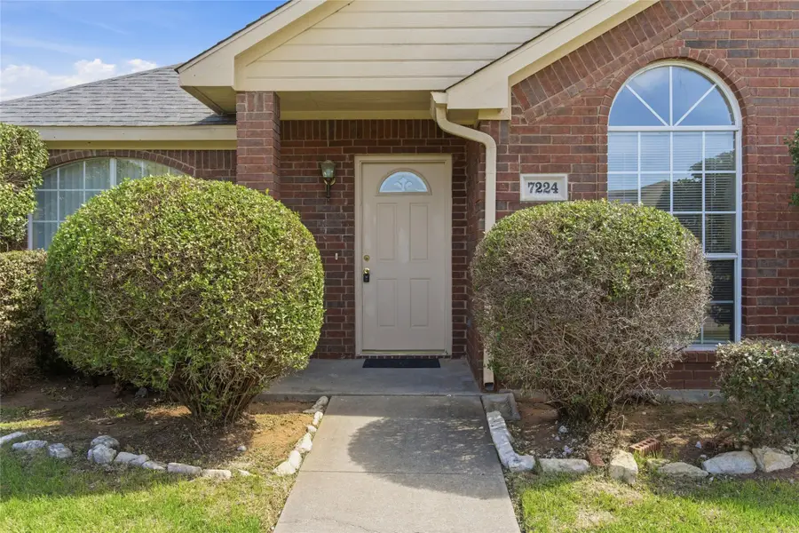 7224 Indiana Avenue, Fort Worth, TX 76137 - #2