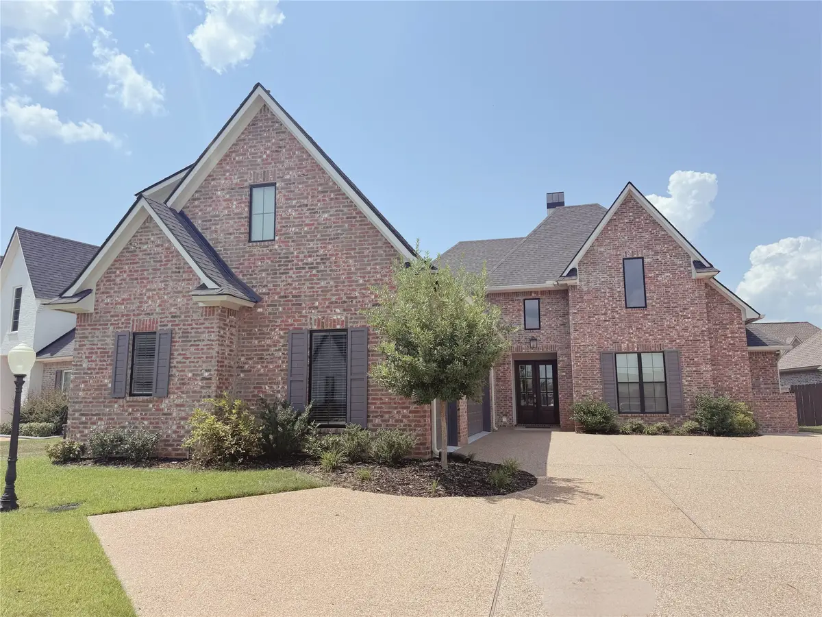 262 Poydras Avenue, Bossier City, LA 71111 - #1