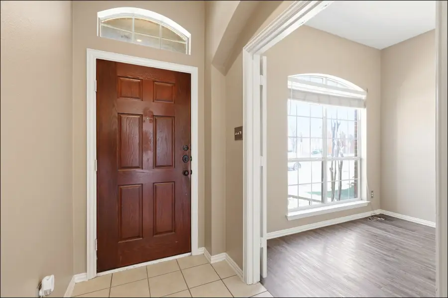 5517 Longhorn Drive, The Colony, TX 75056 - #3