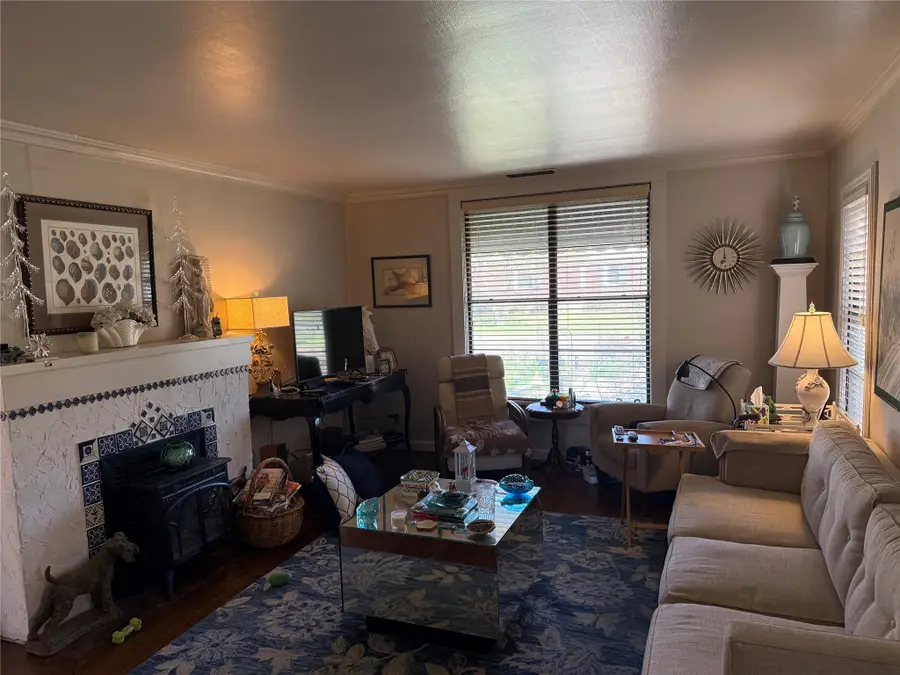 4313 El Campo Avenue, Fort Worth, TX 76107 - #3