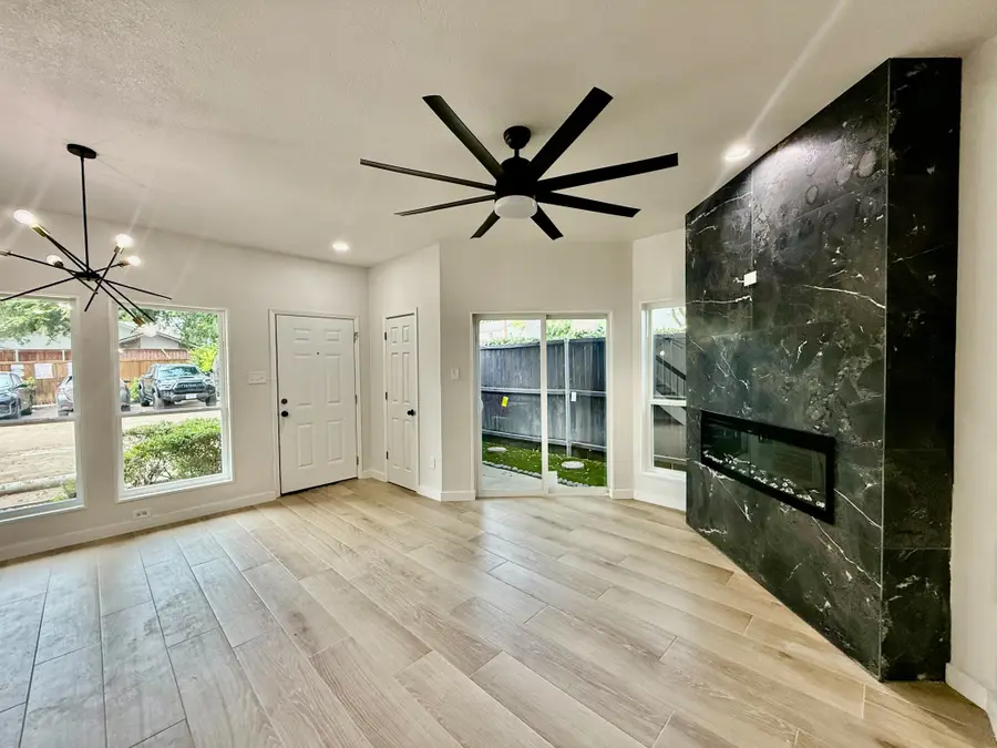 5757 Martel Avenue #B06, Dallas, TX 75206 - #2