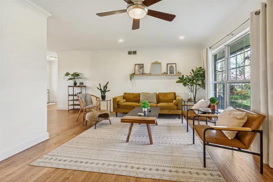 523 Westwood Drive, Richardson, TX 75080 - #2