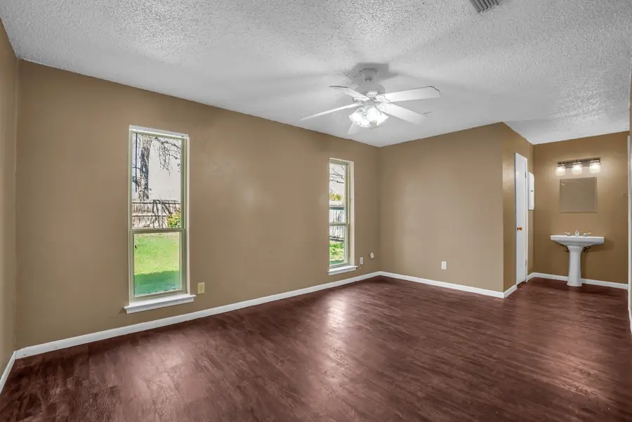 1025 Terrace Trail, Carrollton, TX 75006 - #2