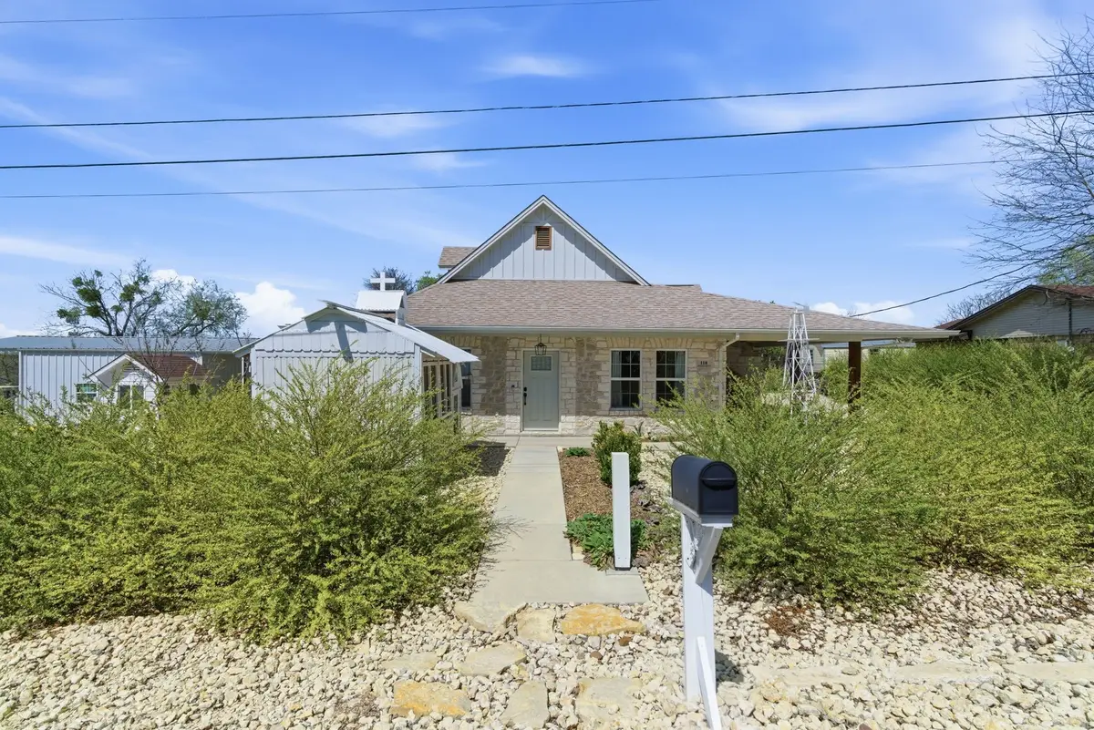 118 W Heath Street, Hico, TX 76457 - #1