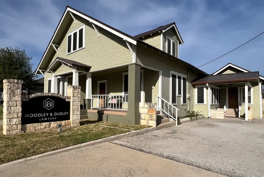 306 N Austin, Comanche, TX 76442 - #2