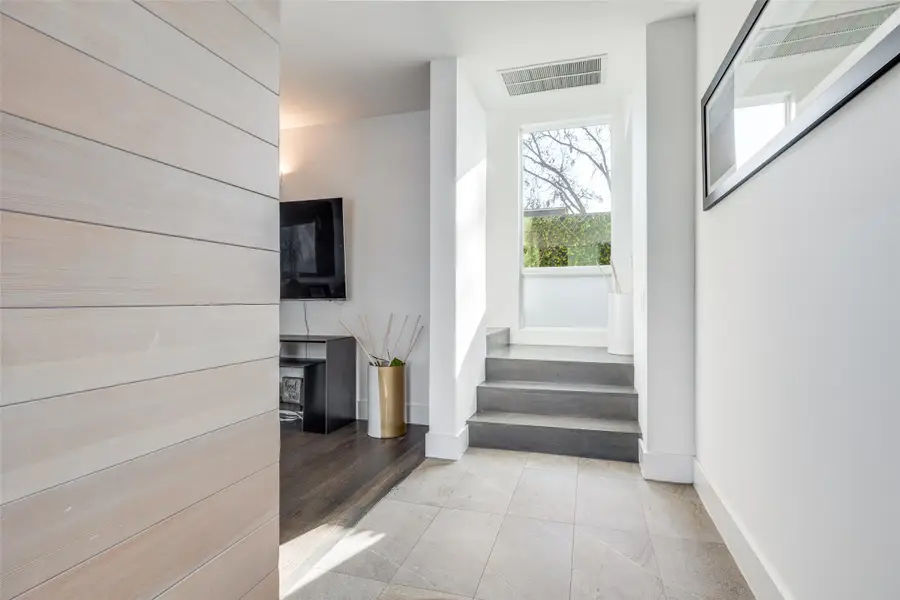 2412 Laneri Avenue, Dallas, TX 75206 - #2