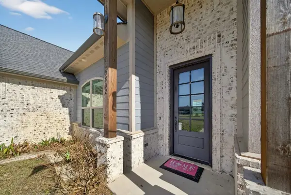 15802 County Road 472, Lindale, TX 75706