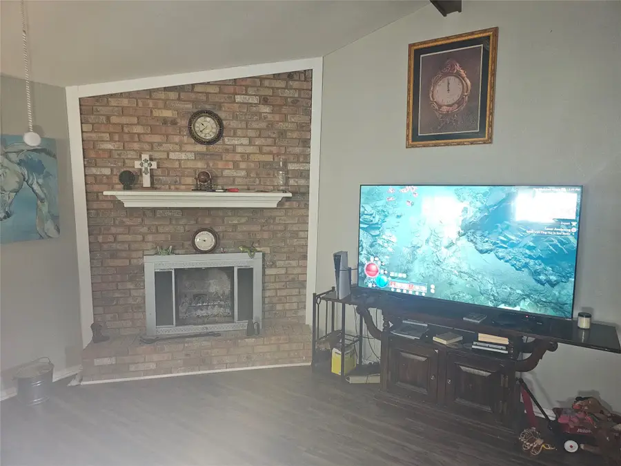 705 Rosedale Drive, Hewitt, TX 76643 - #3