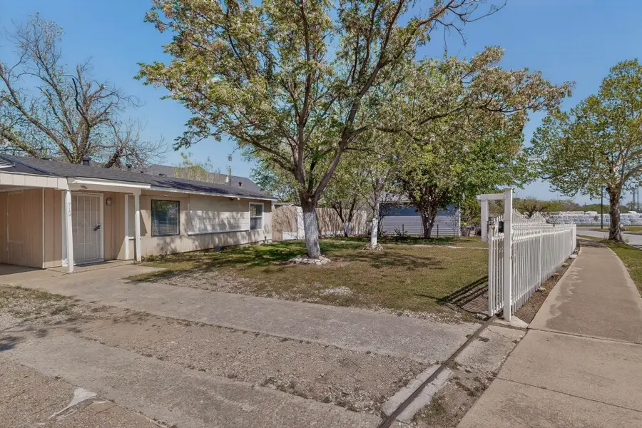 712 Hodgson Street, Fort Worth, TX 76115 - #3