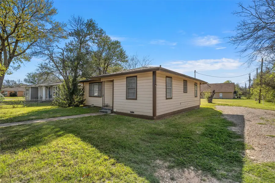 915 Faulkner Lane, Waco, TX 76704 - #2
