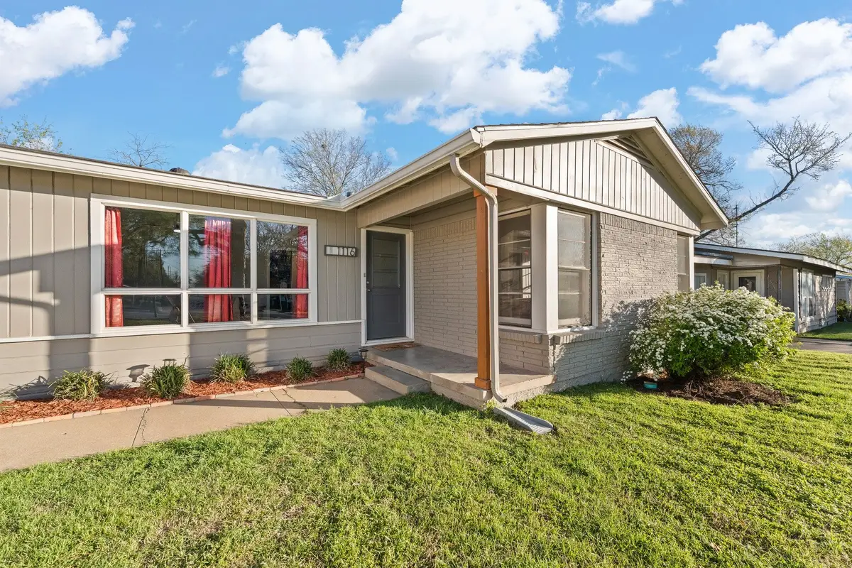 1116 Poindexter Avenue, Cleburne, TX 76033 - #1