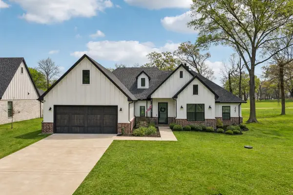 327 Saint Andrews Drive, Mabank, TX 75156