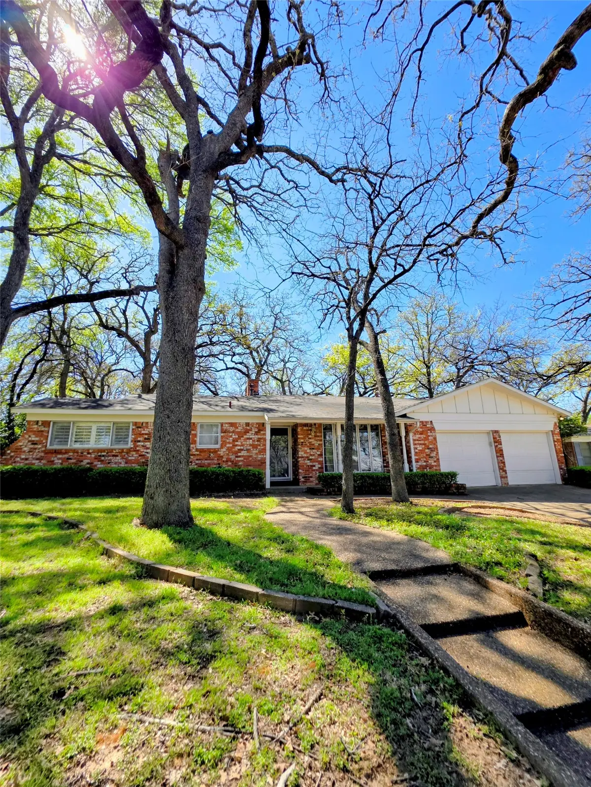 1020 Redbud Court, Arlington, TX 76012 - #1