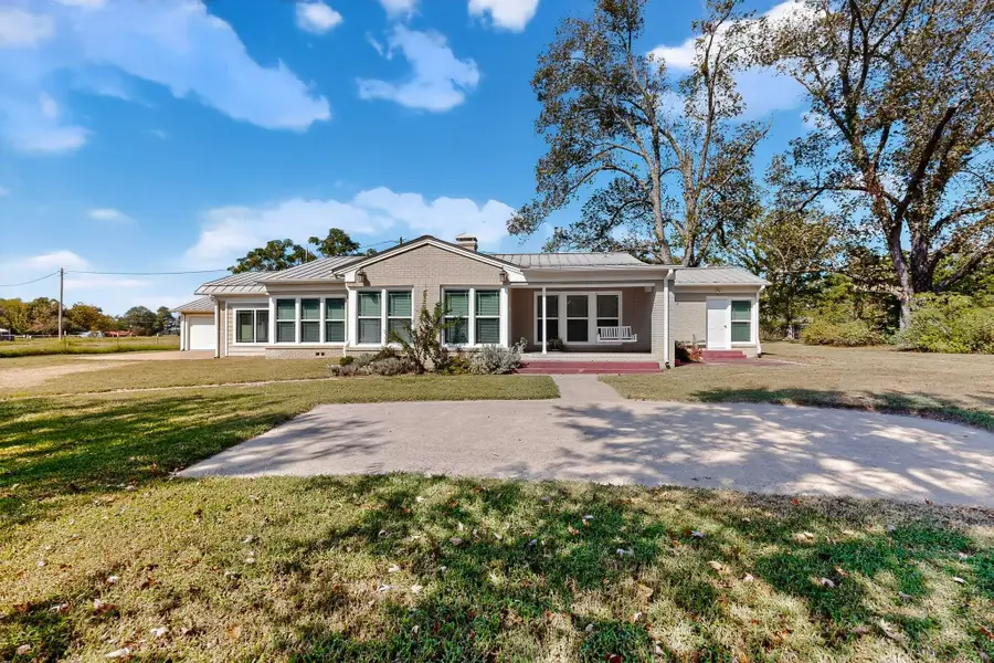 1800 W Frank Street, Grand Saline, TX 75140 - #2