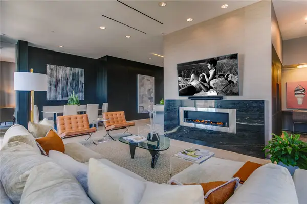 1717 Arts Plaza #1910, Dallas, TX 75201