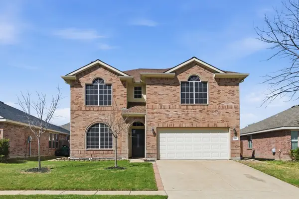 203 Stampede Street, Waxahachie, TX 75165