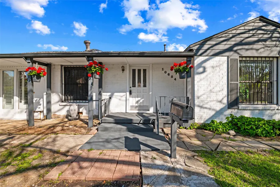 10654 Aledo Drive, Dallas, TX 75228 - #2