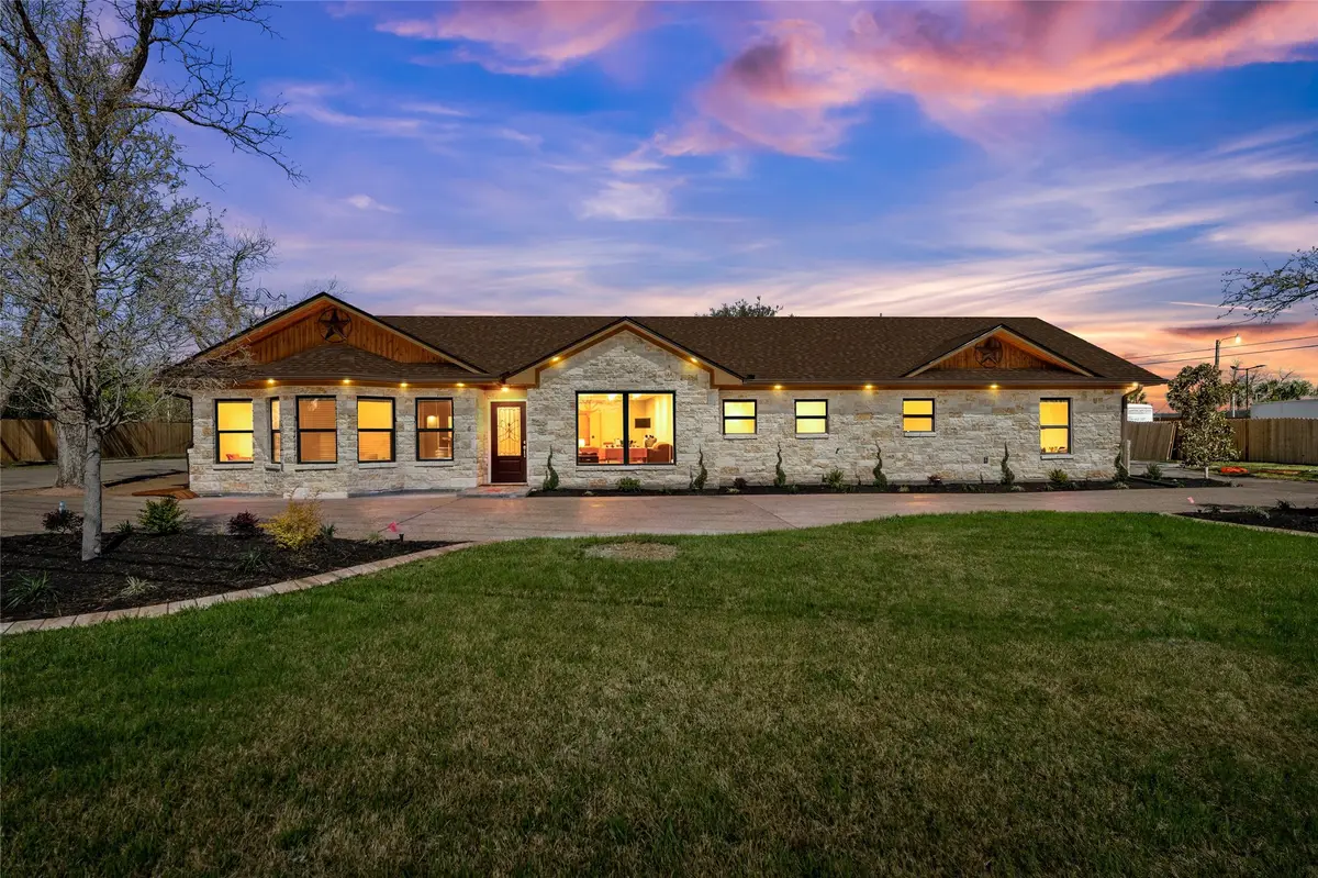 1404 S Robinson Drive, Robinson, TX 76706 - #1