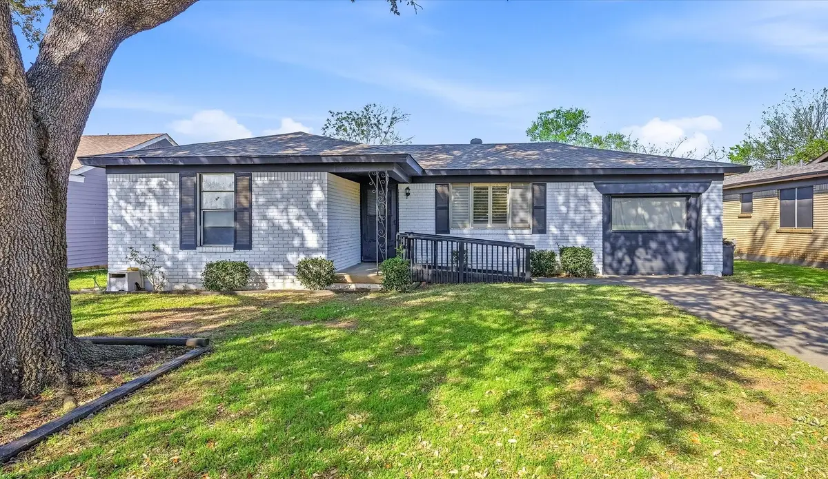 445 Michael Boulevard, Hurst, TX 76053 - #1