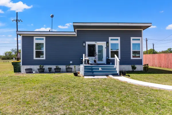 804 Cherry Drive, Groesbeck, TX 76642