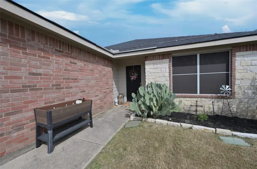 328 Saddlebrook Drive, Krum, TX 76249 - #2