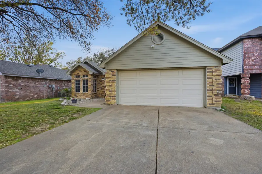 6305 Longmont Trail, Fort Worth, TX 76179 - #2