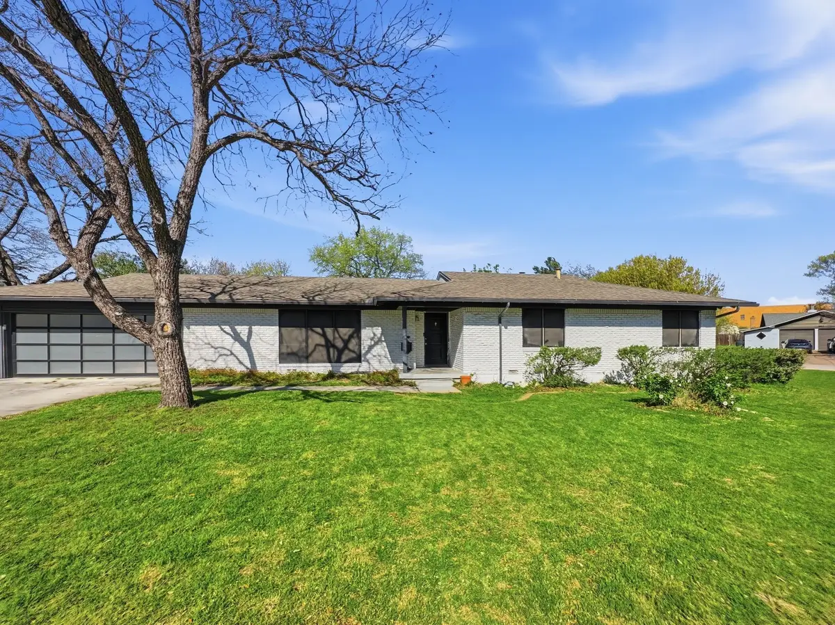 7515 Evelyn Drive, Richland Hills, TX 76118 - #1