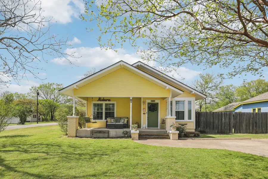 601 Williams Street, Waxahachie, TX 75165 - #3
