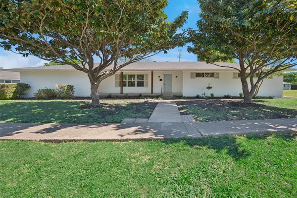 202 Joe White Street, Rockwall, TX 75087