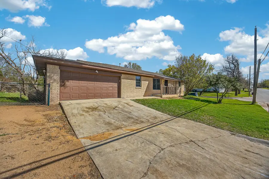 2709 New York Avenue, Fort Worth, TX 76104 - #2