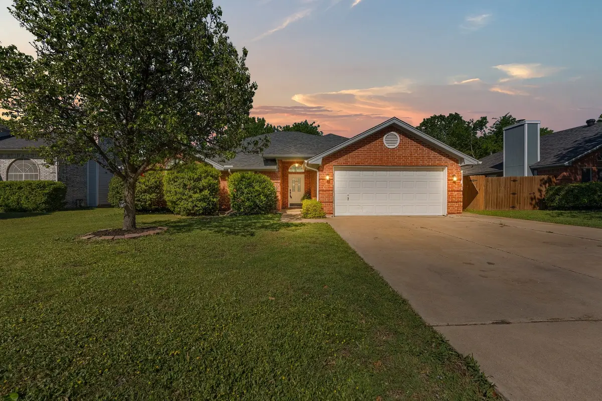 812 Minuteman Drive, Blue Mound, TX 76131 - #1