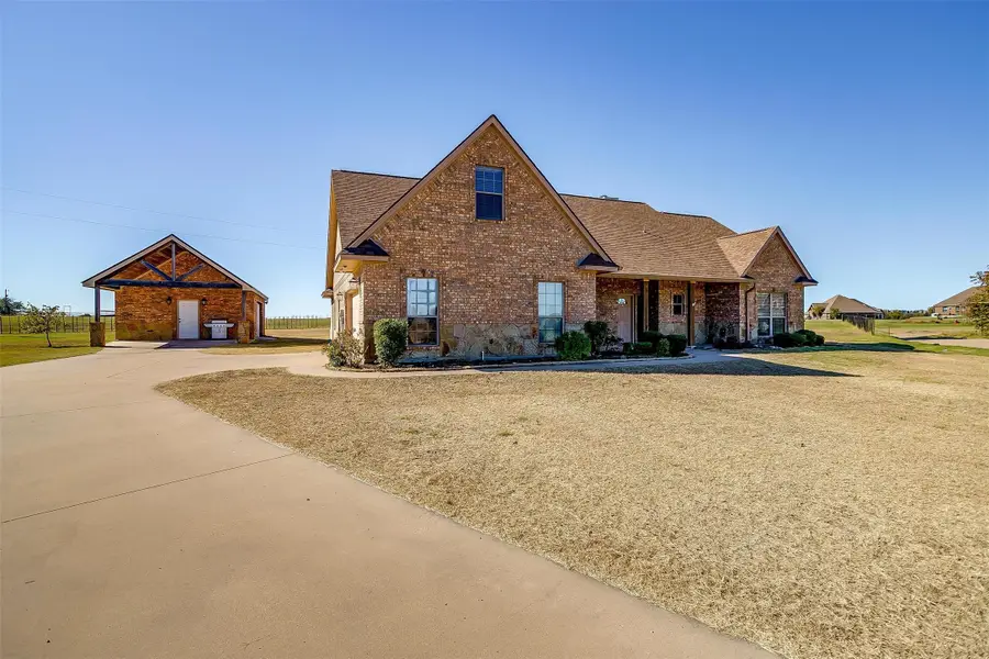 140 Champion Court, Weatherford, TX 76087 - #2