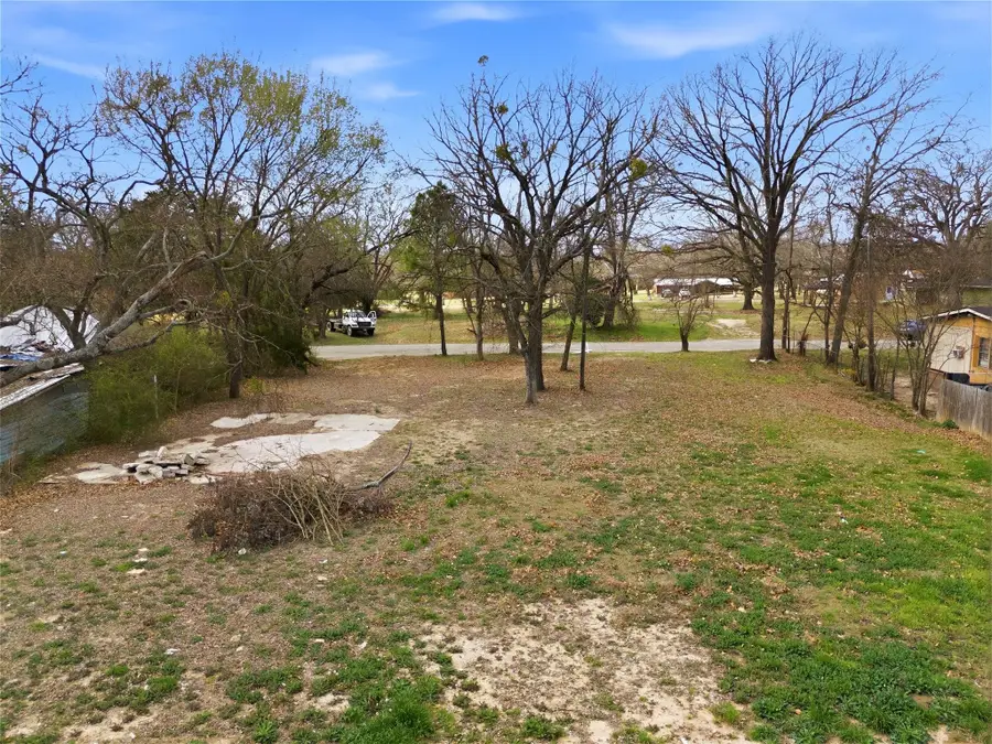 104 S Main Street, Bonham, TX 75418 - #3